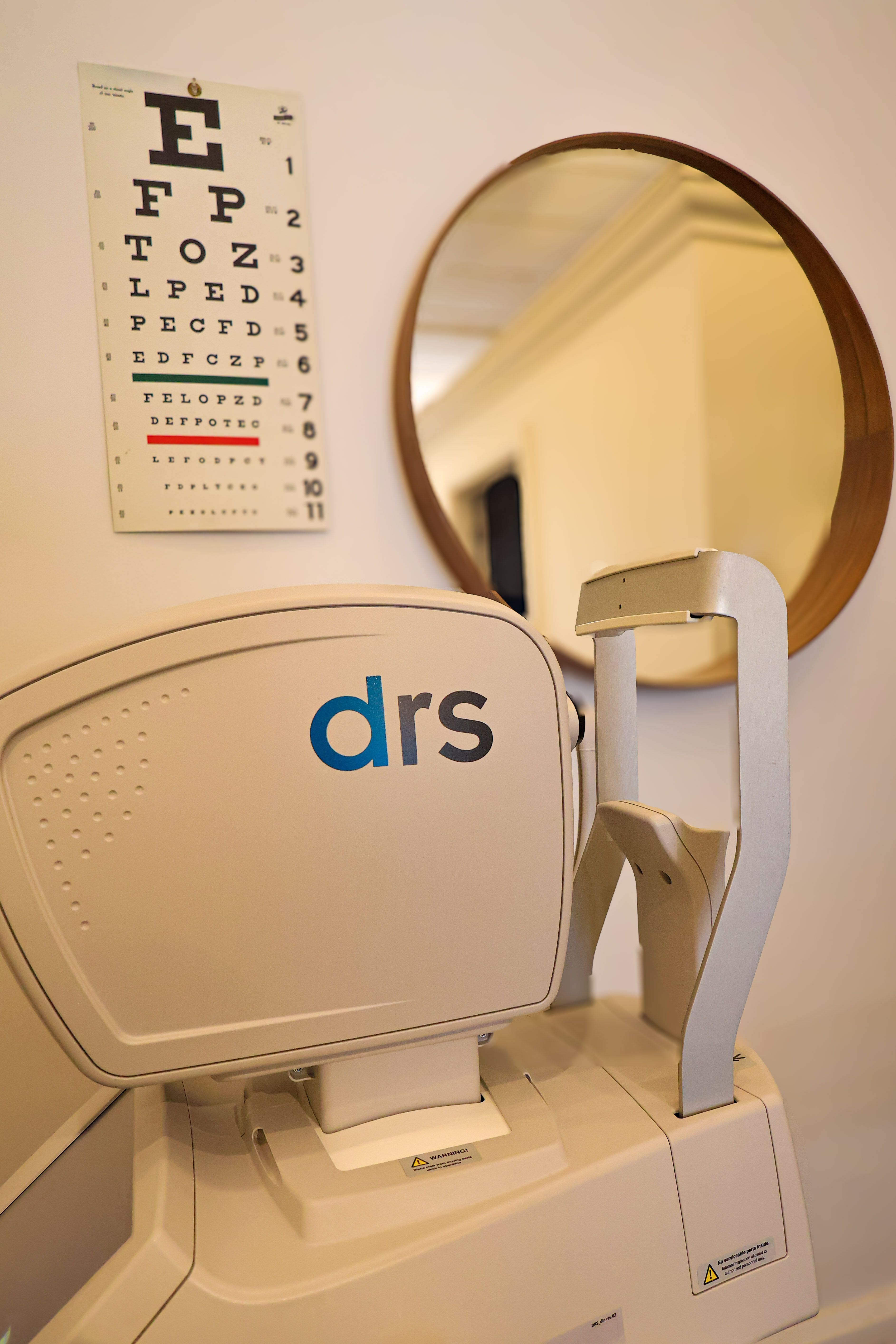 Retinal imaging camera used for diabetic eye exams and specialised eye care