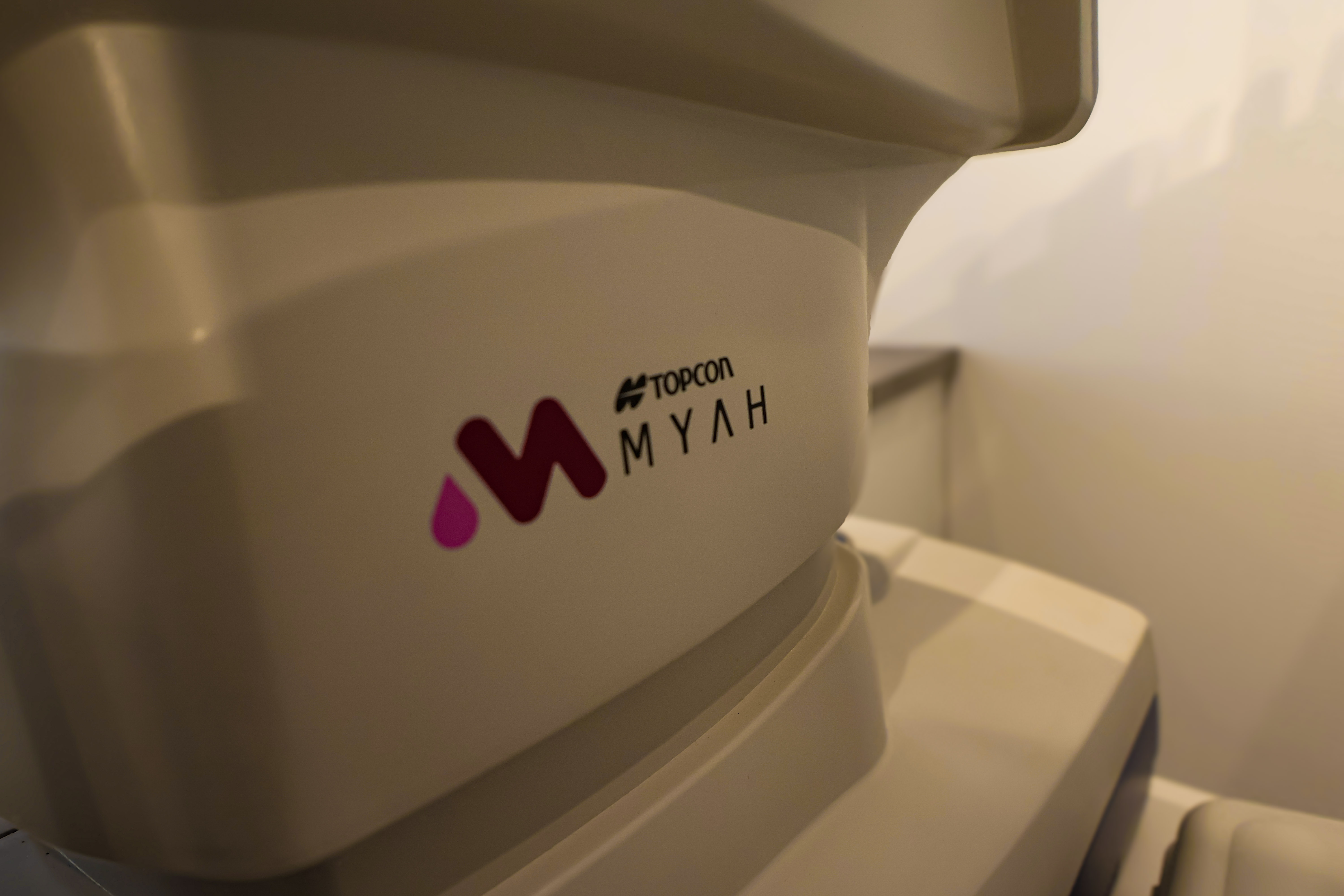 Topcon MYAH axial length tracking device used for paediatric myopia control